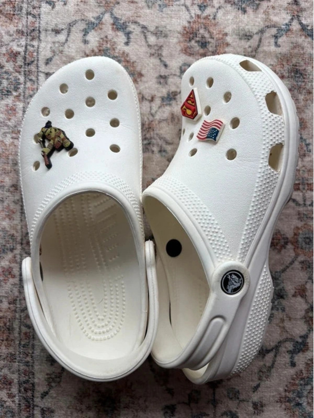 Mens 6 Womens 8 USA White Crocs Clogs